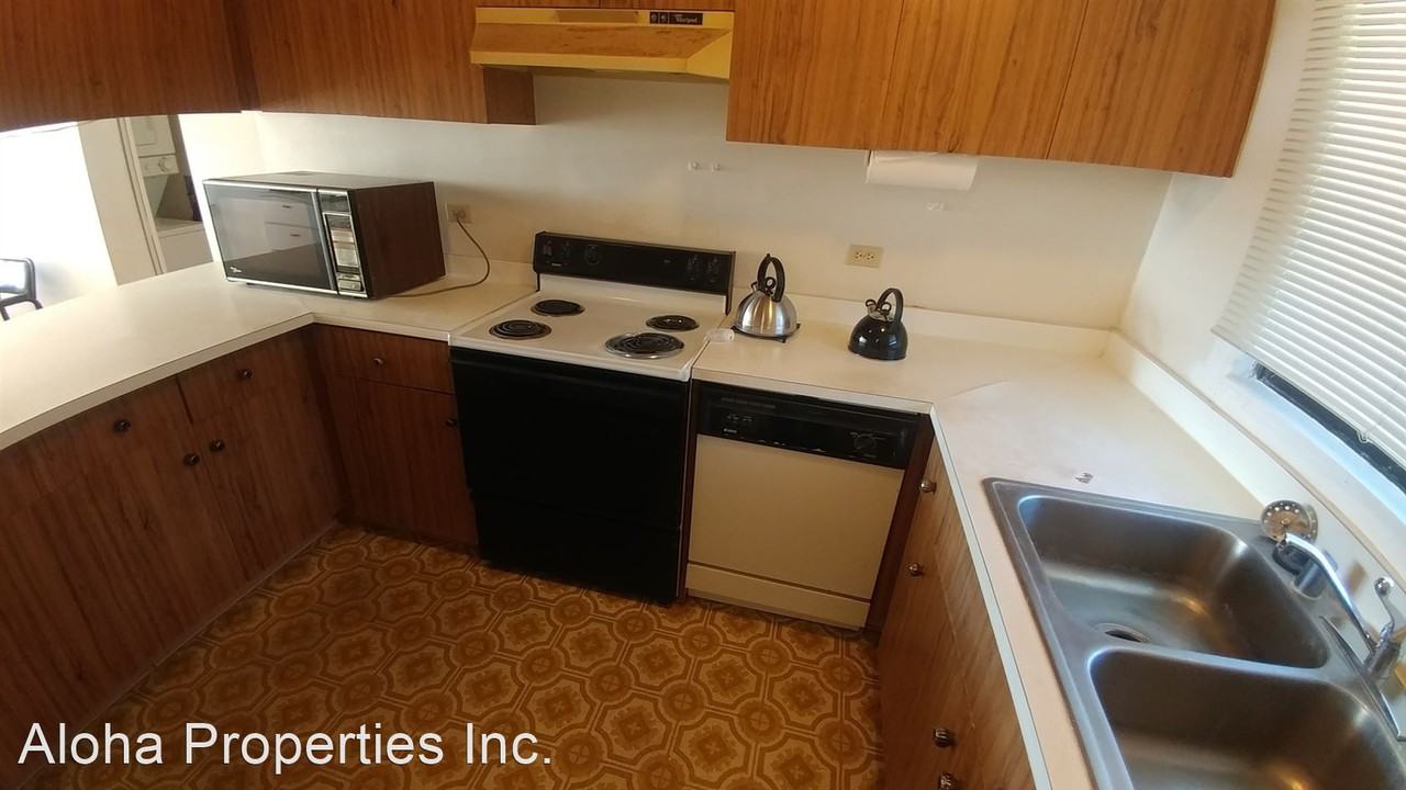 501 501 Hahaione St. 1-17G East Tower - Photo 3 of 13