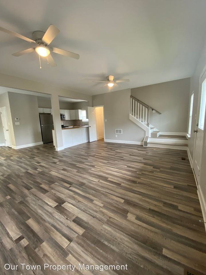 162 Strickland Ave - Photo 3 of 26