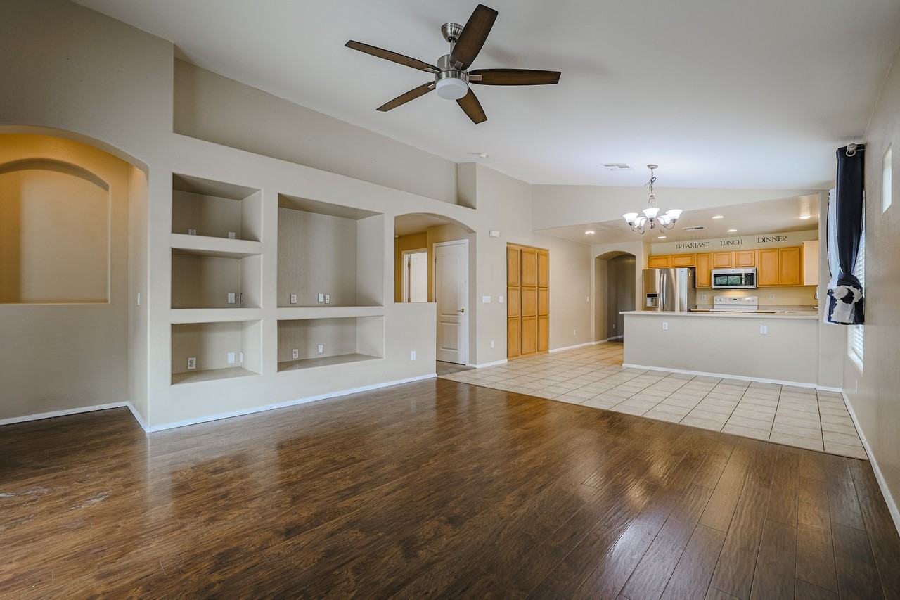 3461 E Phelps St - Photo 5 of 36