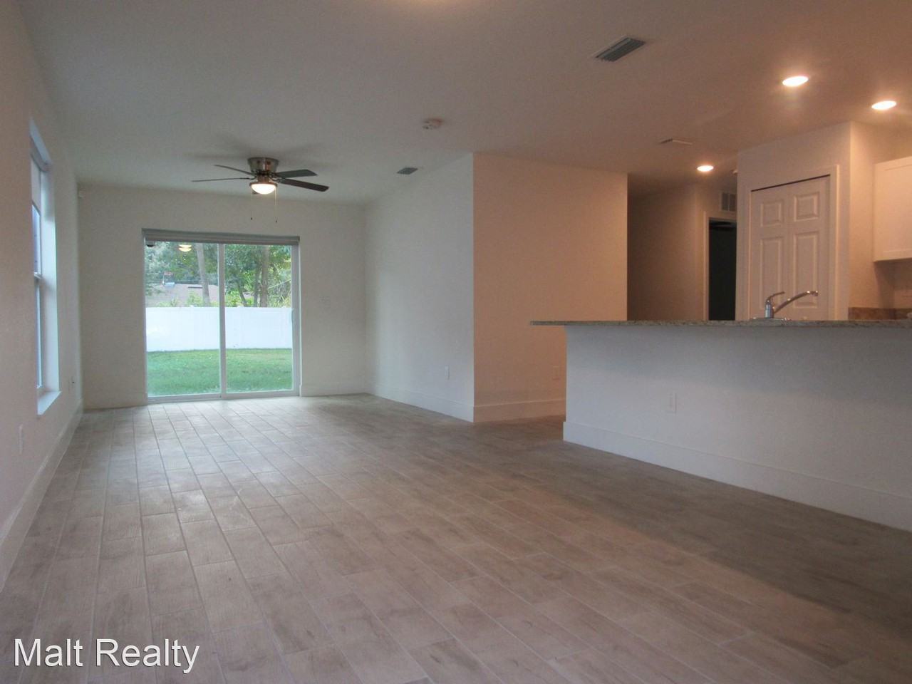 290 Delray Ave - Photo 2 of 24