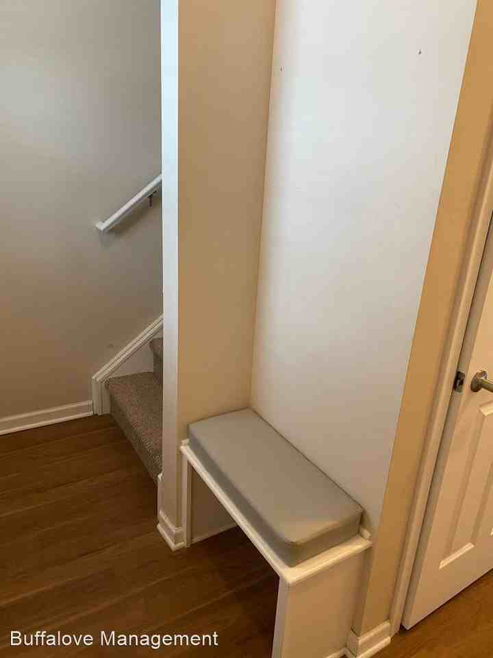 20-30 Hunt Club Circle - Photo 2 of 26