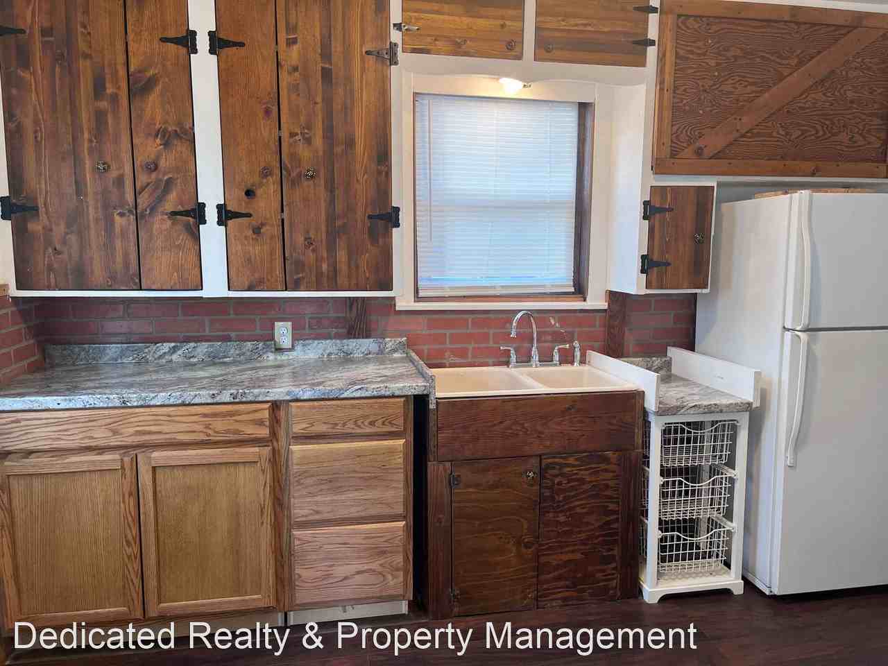 2802-2804 S. 1st Street - Photo 2 of 10