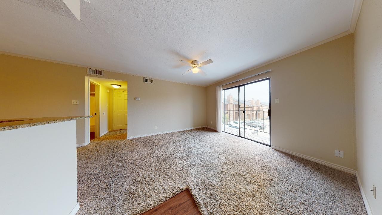 904 University Oaks Blvd #32 - Photo 3 of 20