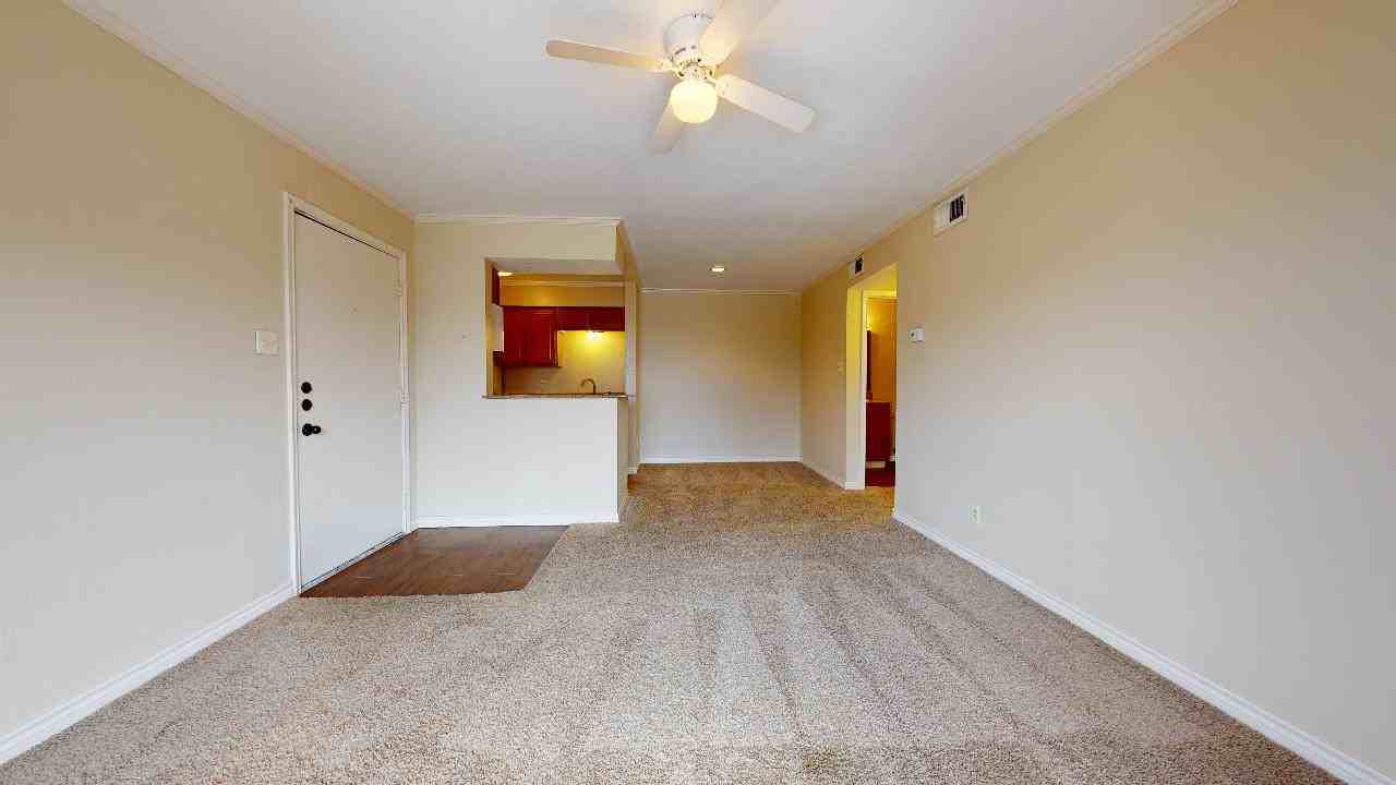 904 University Oaks Blvd #32 - Photo 5 of 20