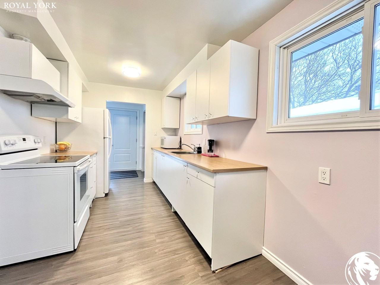 80 College Cres - Photo 3 of 21