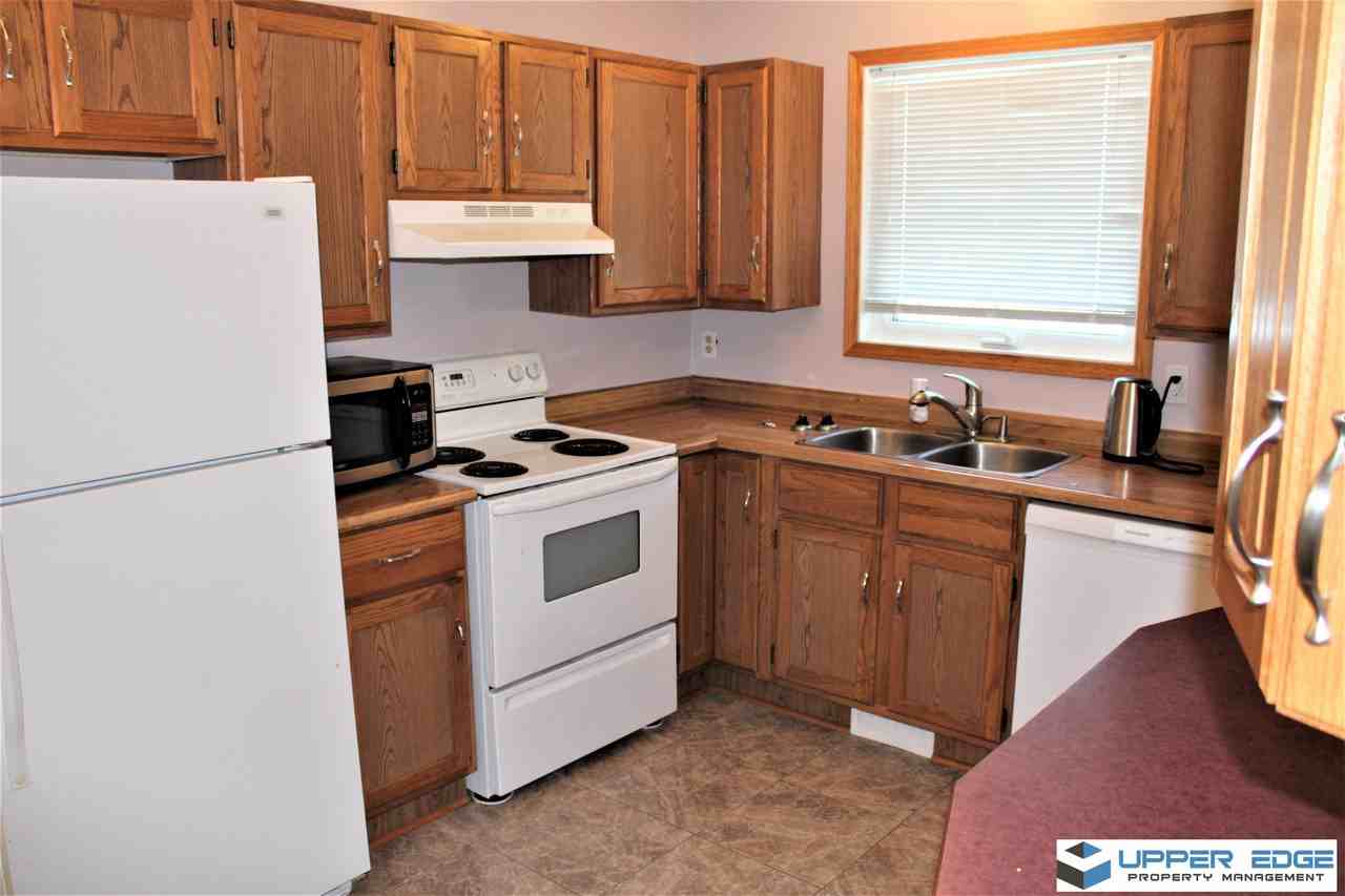 17 Meadow Lake Dr - Photo 2 of 15