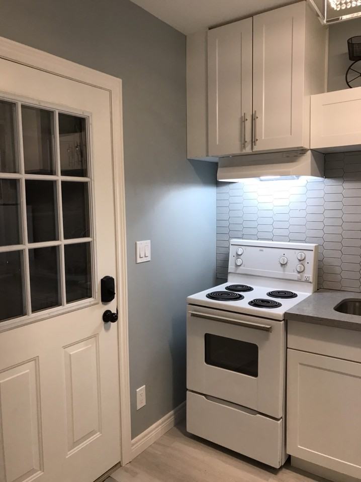 135 Sherwood Dr - Photo 3 of 14