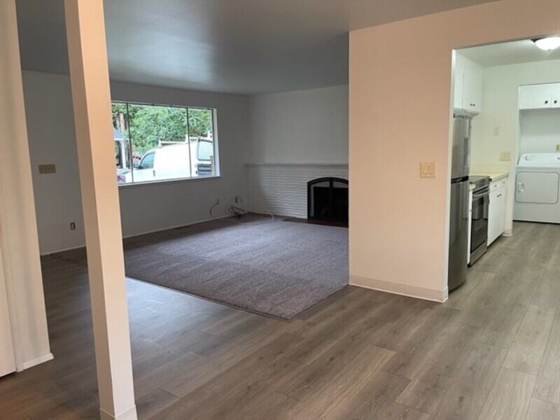 4530 151st Ave Se - Photo 4 of 20
