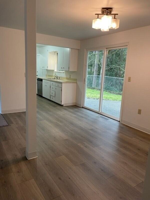4530 151st Ave Se - Photo 6 of 20