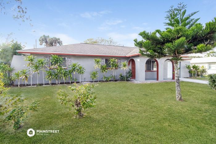 1024 Porpoise Dr - Photo 3 of 16