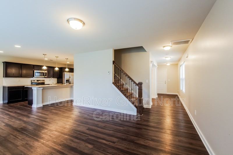 3106 Auten Ave - Photo 3 of 15