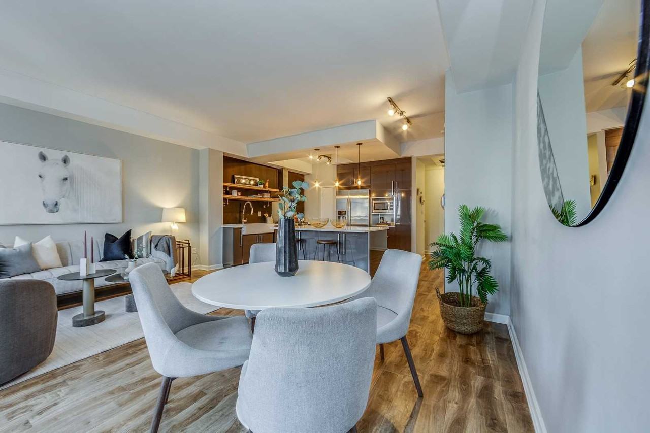 500 Richmond Street West #319