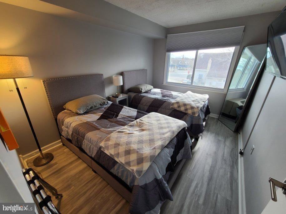 84 Sussex St #7 - Photo 3 of 8