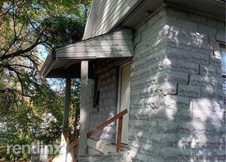 2718 N 8th St - Photo 3 of 22