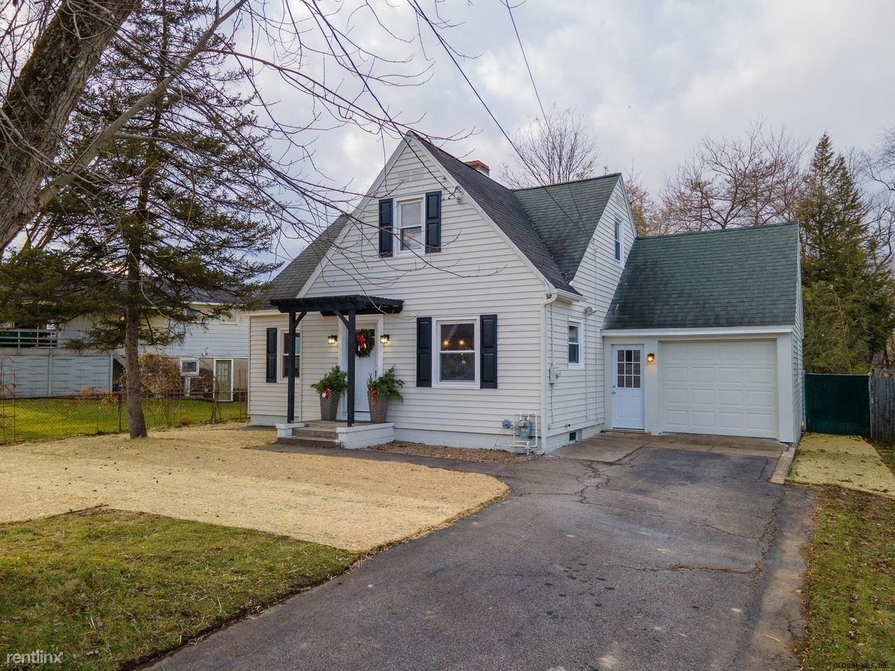 22 Ruby Blvd - Photo 2 of 8