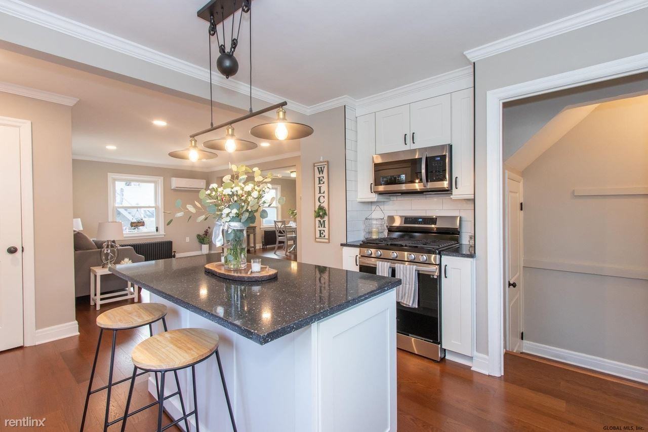 22 Ruby Blvd - Photo 3 of 8