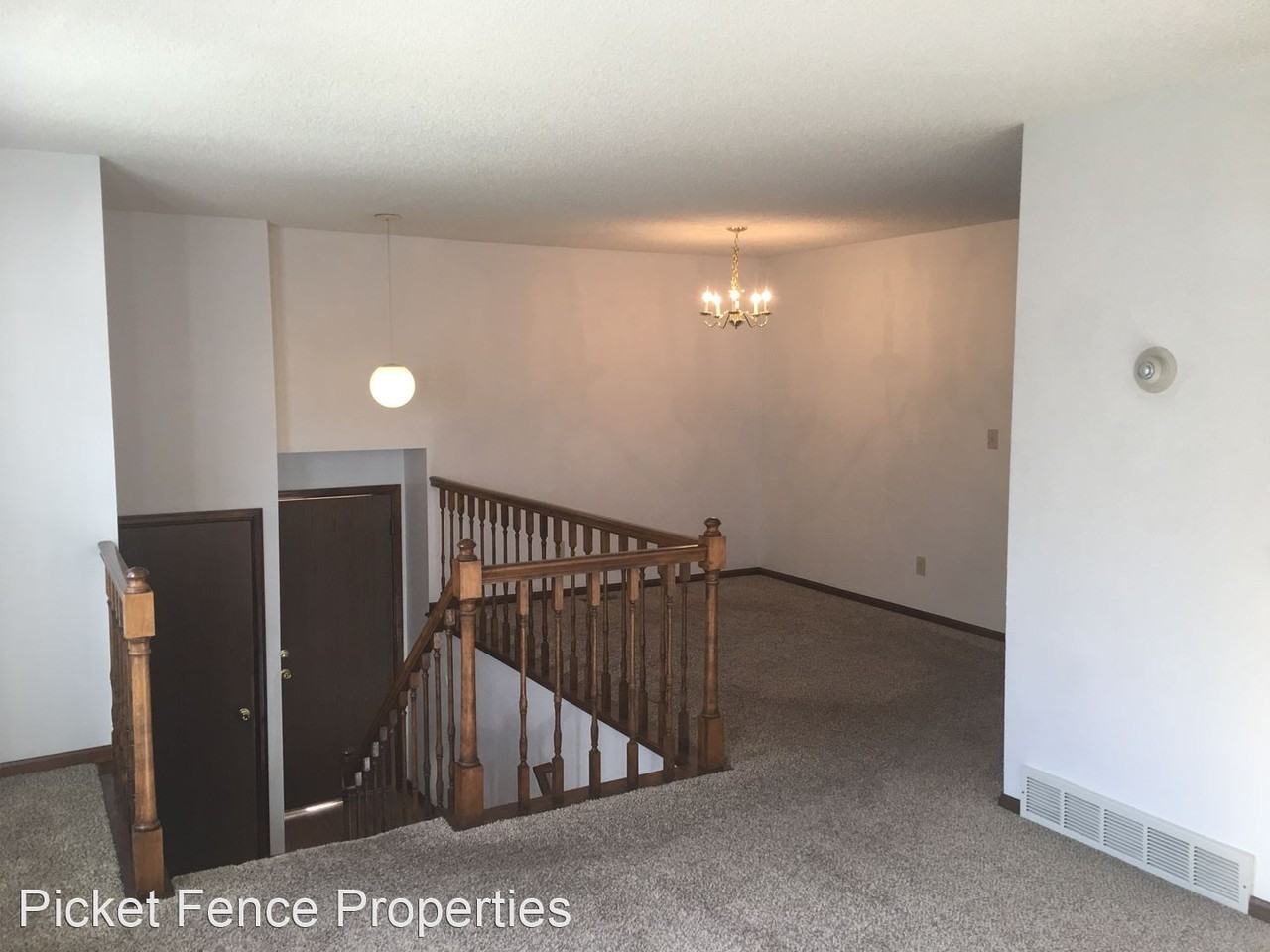 2306 Arctic Fox Dr - Photo 3 of 13