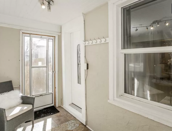 988 Alfred Ave - Photo 2 of 11