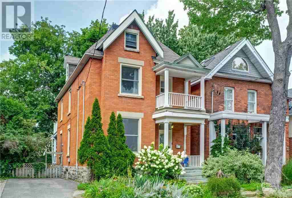 97 Strathcona Avenue