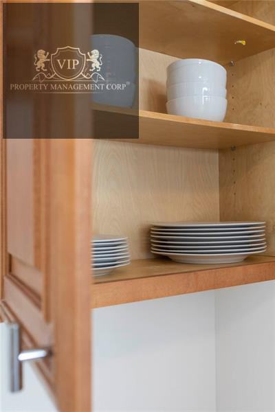 413 Northeast 25th Avenue - Photo 3 of 11