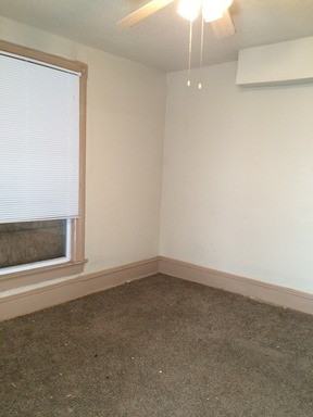 2423 Benton Blvd - Photo 2 of 9