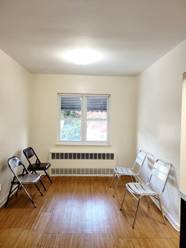 205th 205th Street 2 - Photo 3 of 10