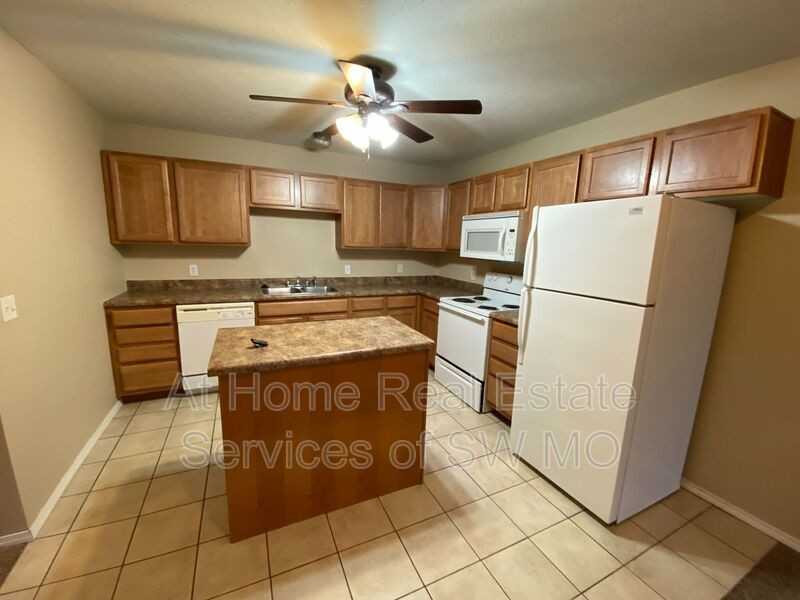 1115 N 26th St - Photo 2 of 13