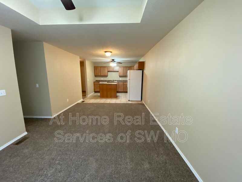 1115 N 26th St - Photo 4 of 13