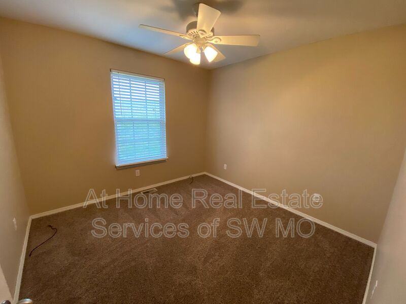 1115 N 26th St - Photo 7 of 13