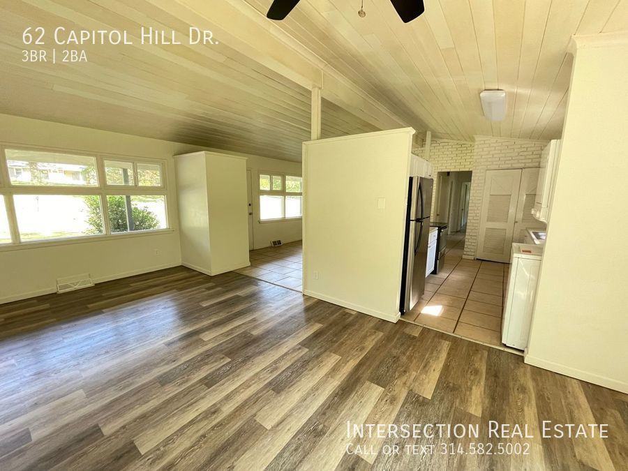 62 Capitol Hill Dr - Photo 3 of 17