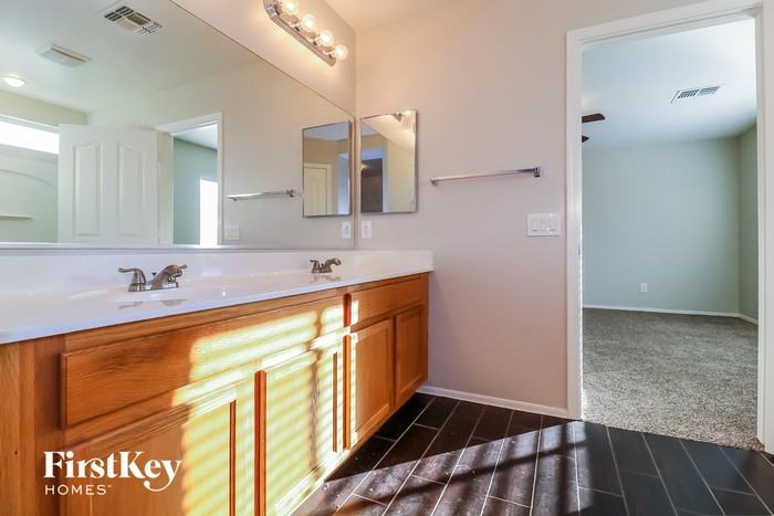 11649 W Duran Ave - Photo 3 of 4