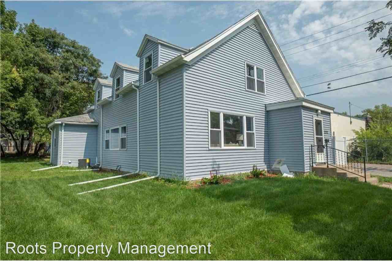 2212 36th Ave N - Photo 2 of 28