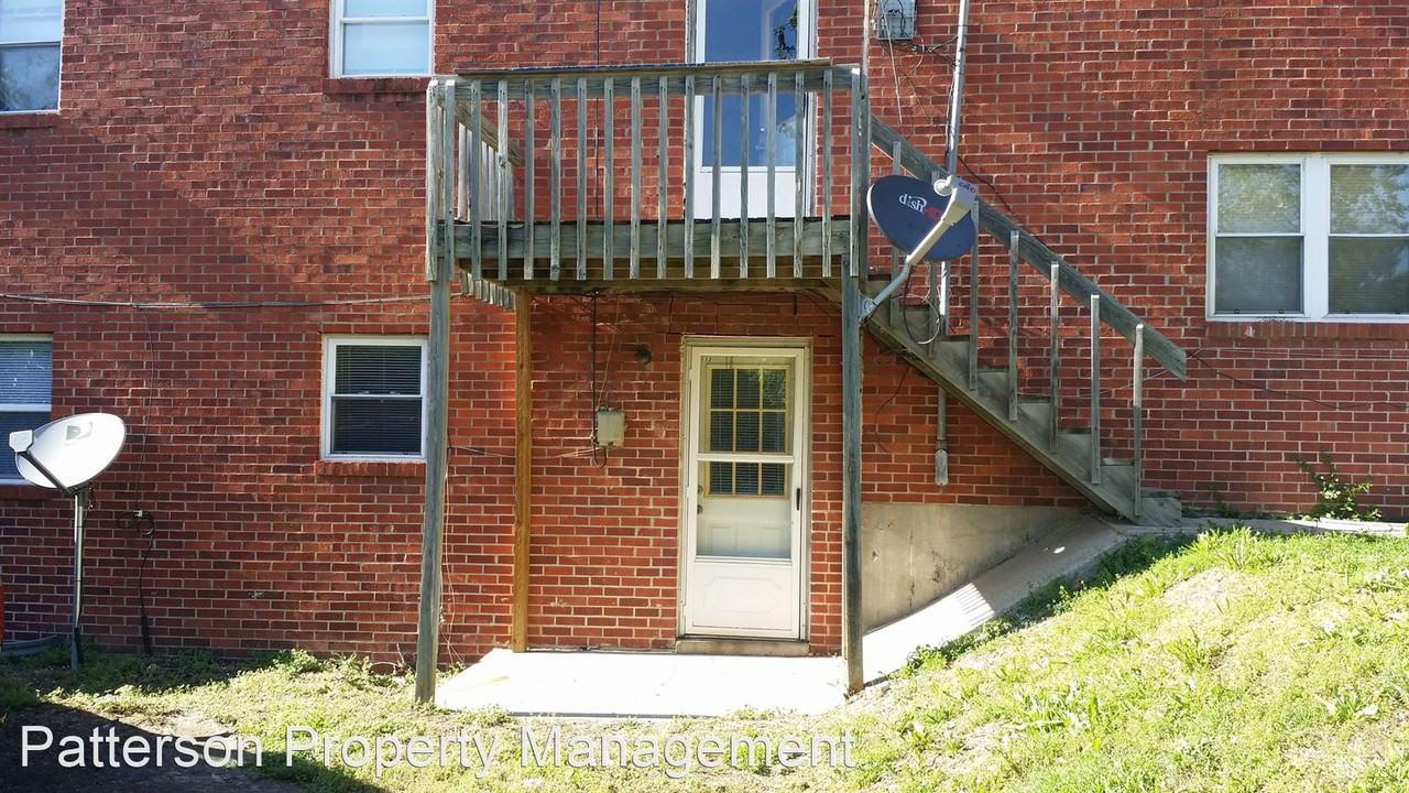 1112 Riviera St - Photo 2 of 13