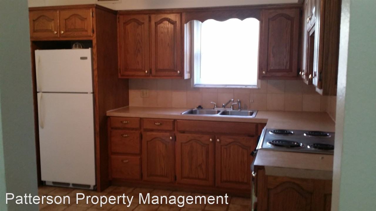 1112 Riviera St - Photo 3 of 13