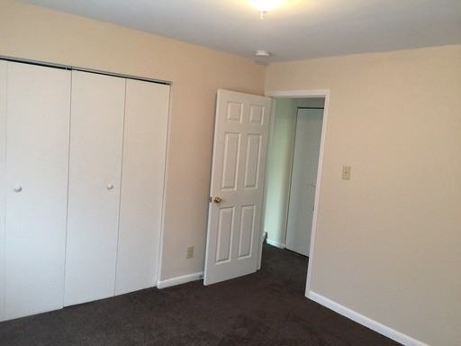 1750 Jennifer Rd - Photo 3 of 5