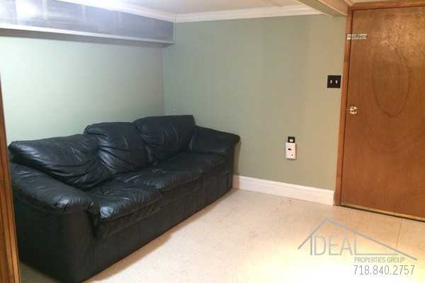 553 Putnam Ave #0 - Photo 3 of 12