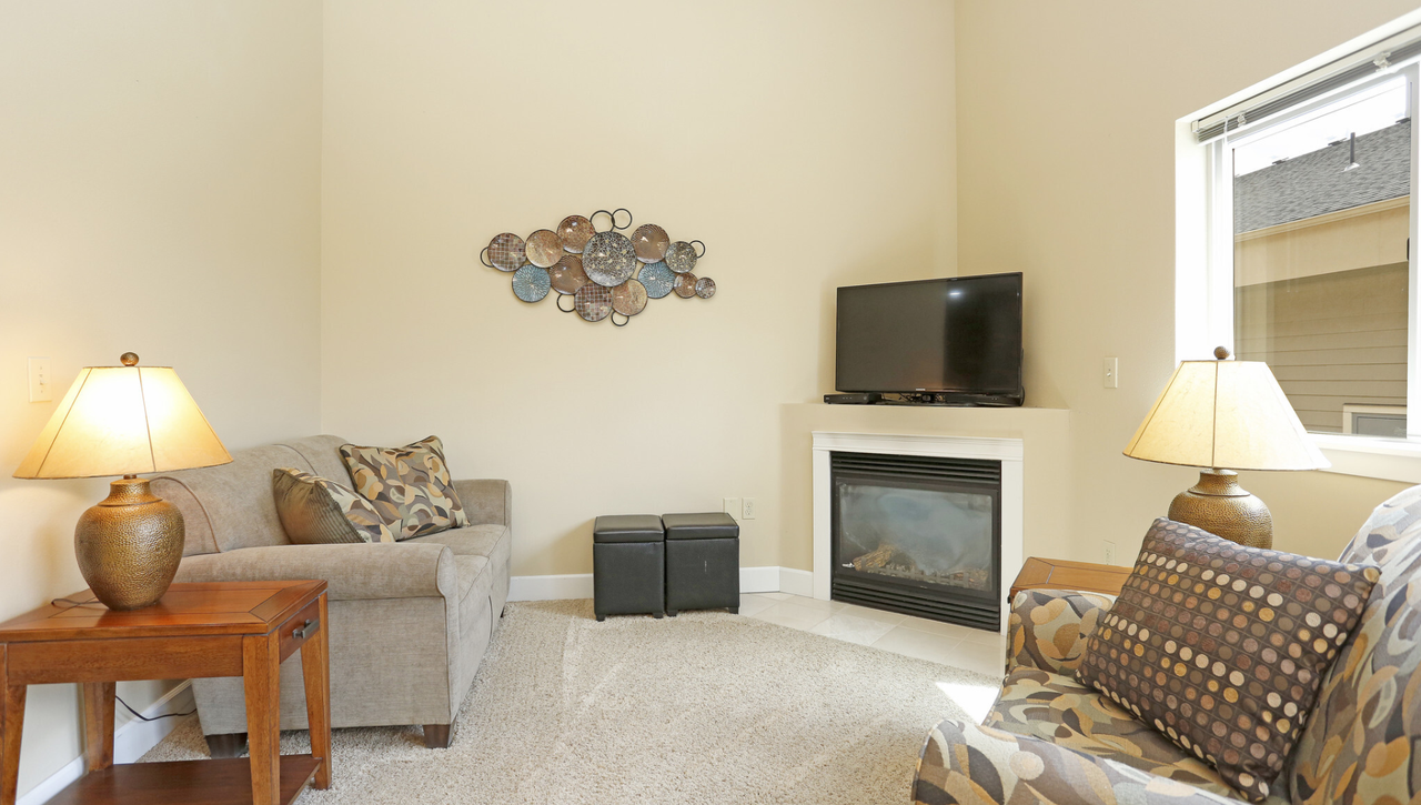 Cedar Crossing - Photo 6 of 29