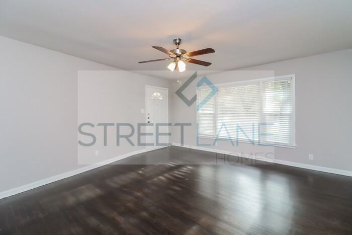 3944 W Spurgeon St - Photo 2 of 15