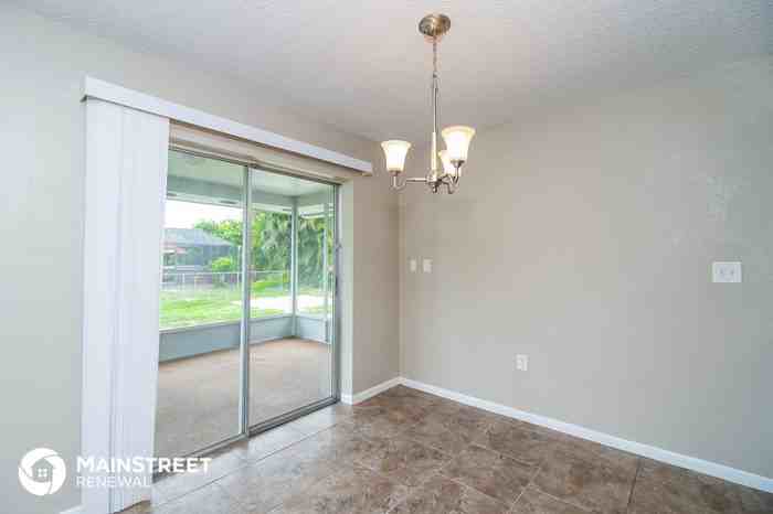 7550 Garry Rd - Photo 2 of 4