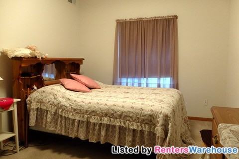 4824 E 53rd St #323 - Photo 3 of 10