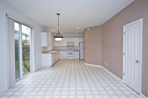 19457 Woodlands Terrace - Photo 2 of 6