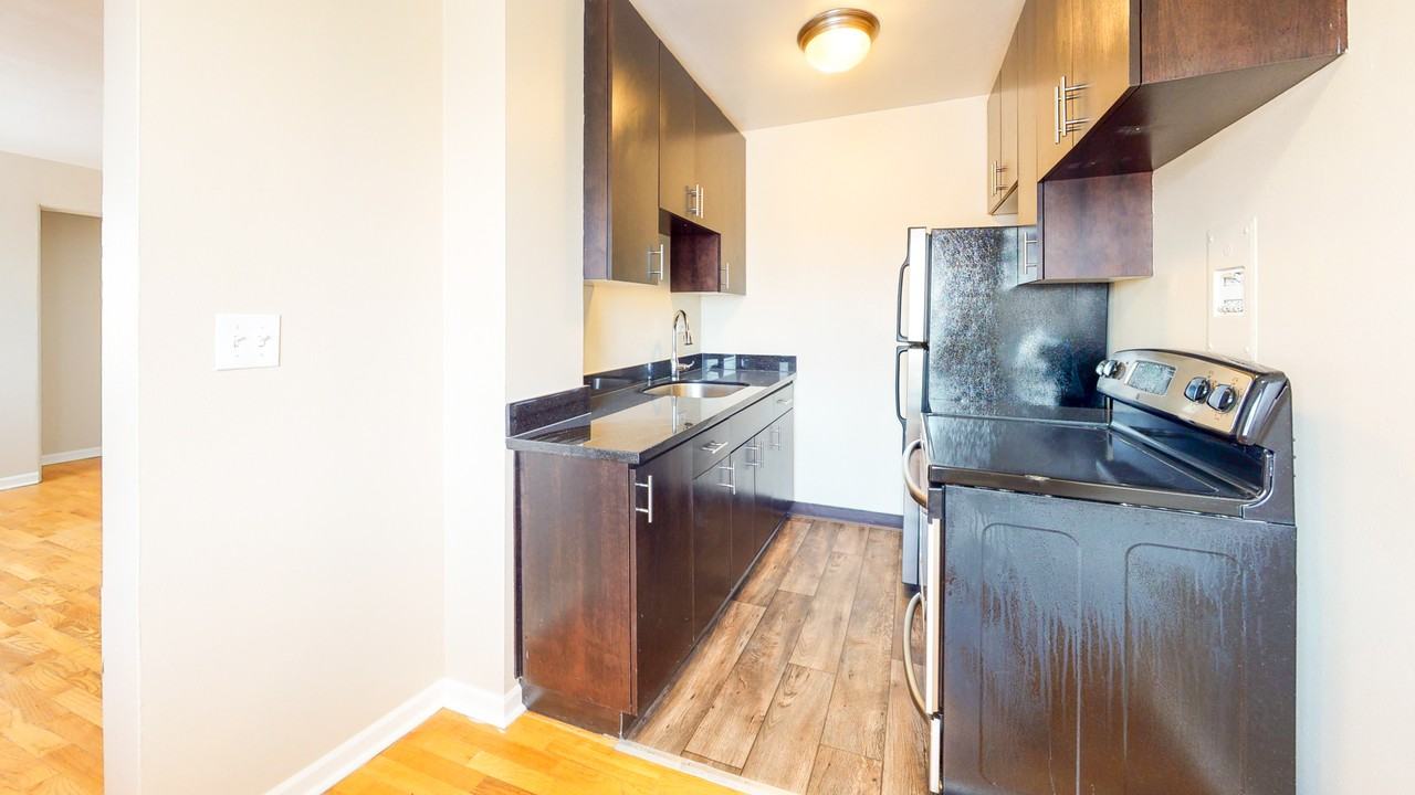 The Q Apartments - Photo 6 of 29