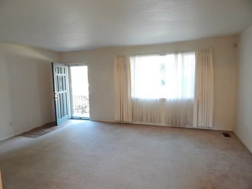 2105 St Johns Ave - Photo 3 of 12