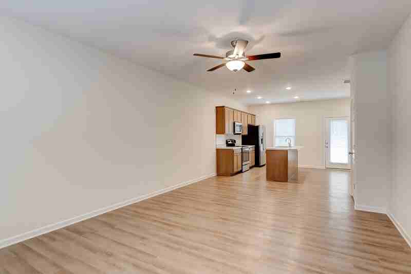 448 E Norton Rd - Photo 3 of 24