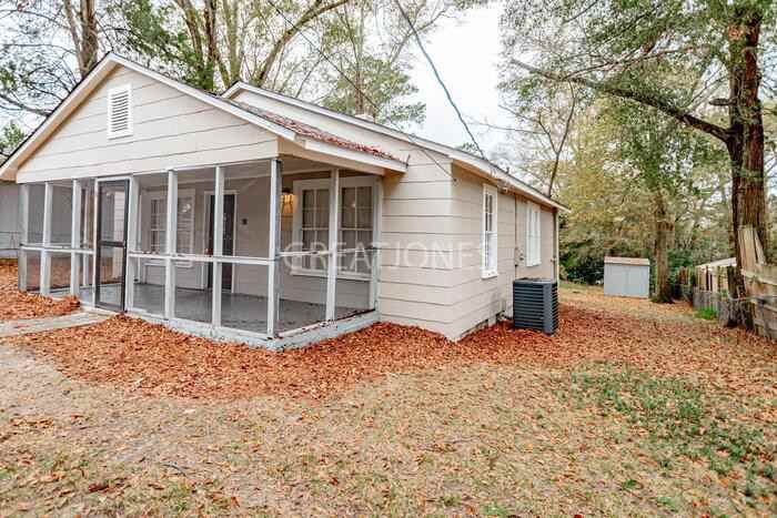 2947 Tip Top Dr - Photo 3 of 21