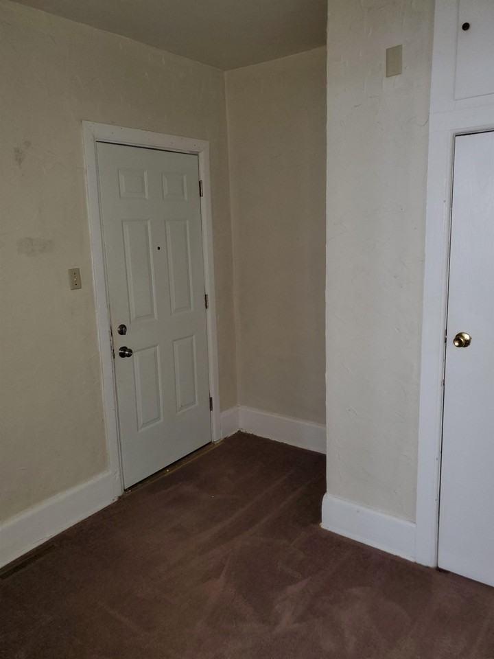 1329 N 12th St #1329LOWER - Photo 6 of 13