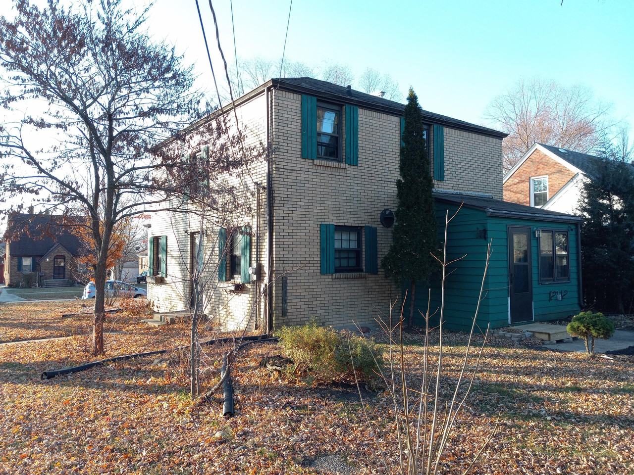 3216 Minnesota Dr #1 - Photo 3 of 22