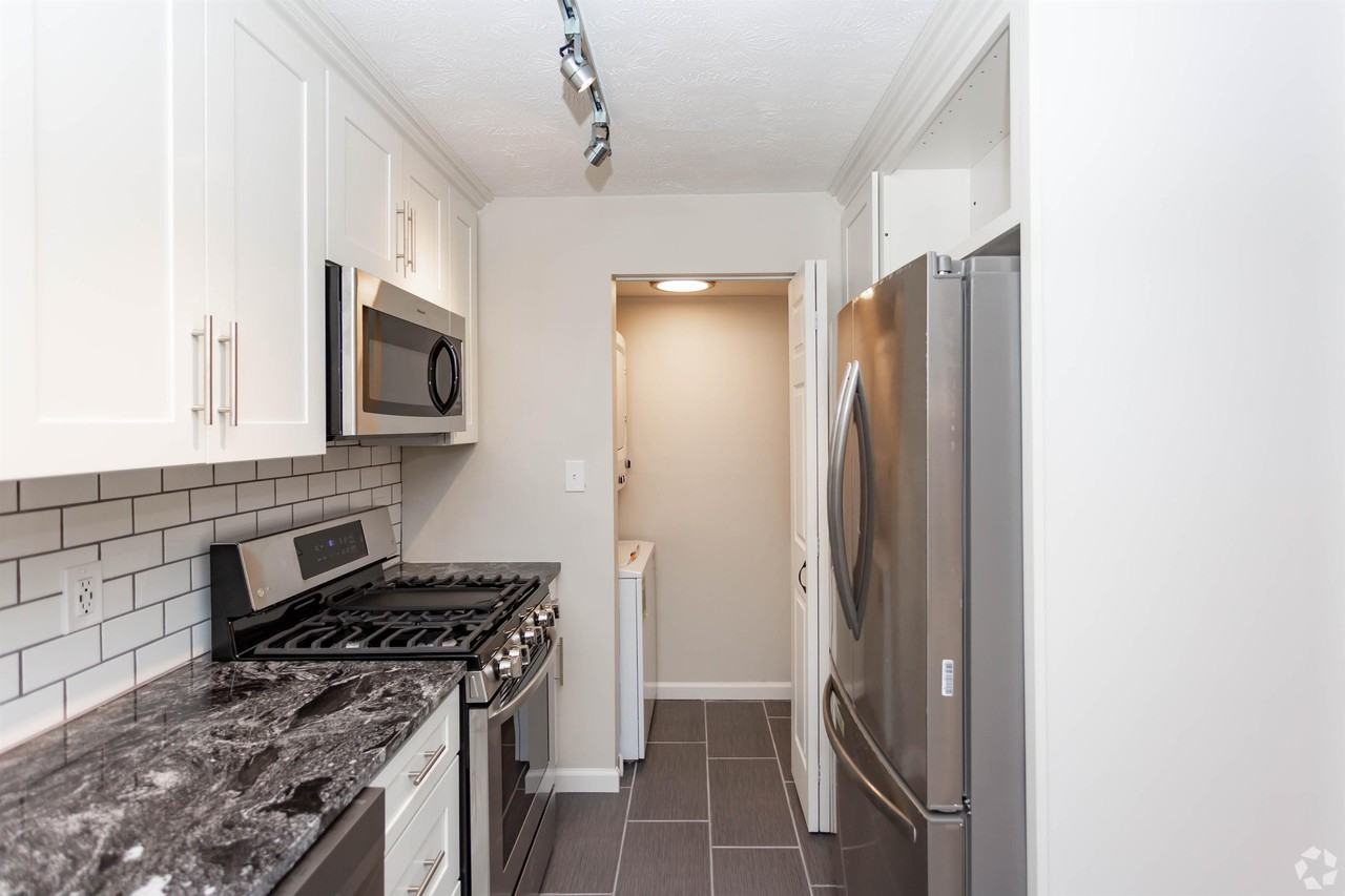 7459 Lighthouse Pt #7459 - Photo 3 of 28