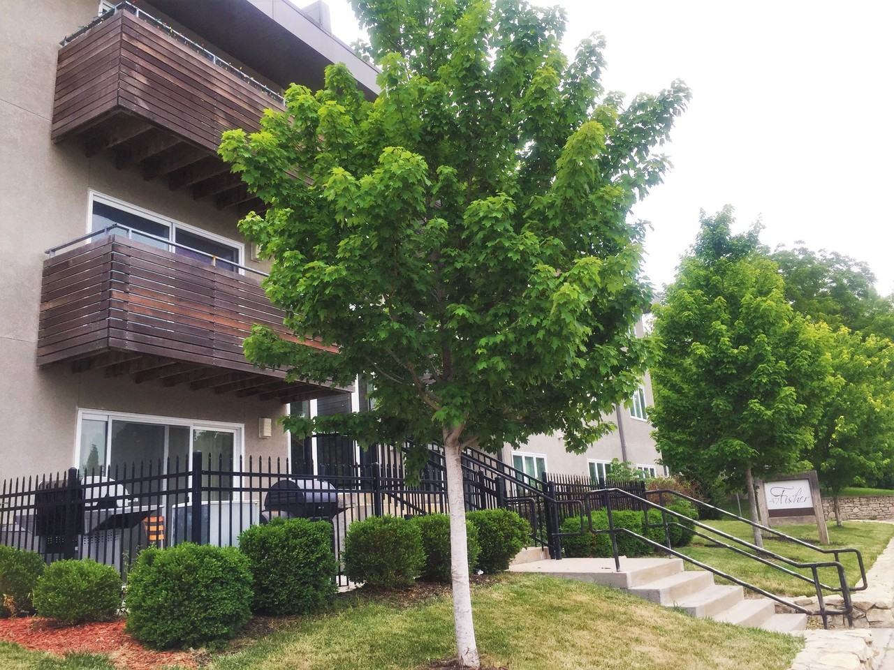 47 Fisher - Photo 2 of 20