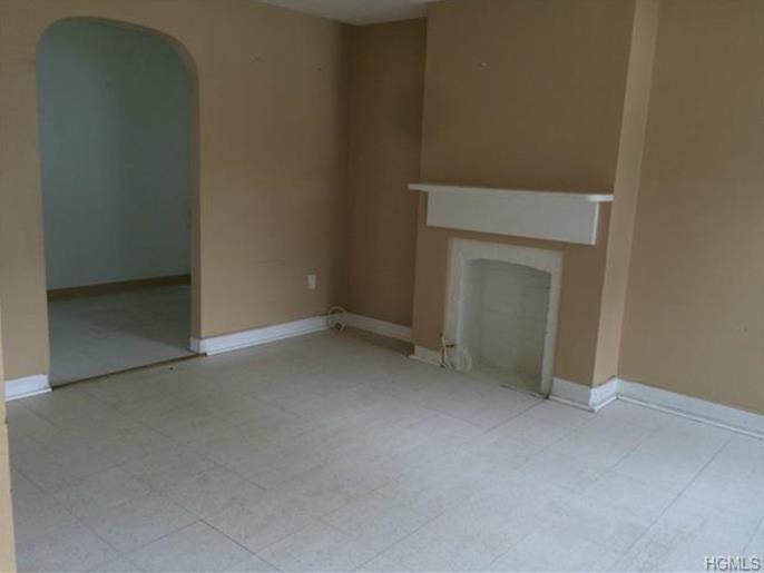 16 Norris St - Photo 3 of 9